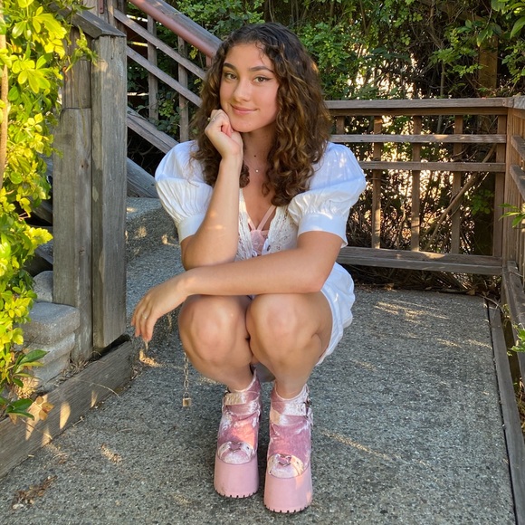 CURRENTLY NOT SENDING OUT ORDERS: AT COLLEGE! - Picture 1 of 1